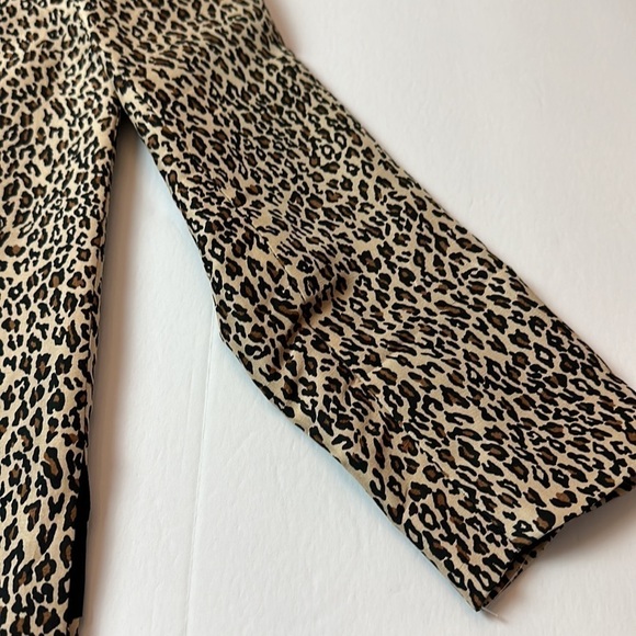 Silkland cheetah print button down 100% silk blouse. - Picture 4 of 10